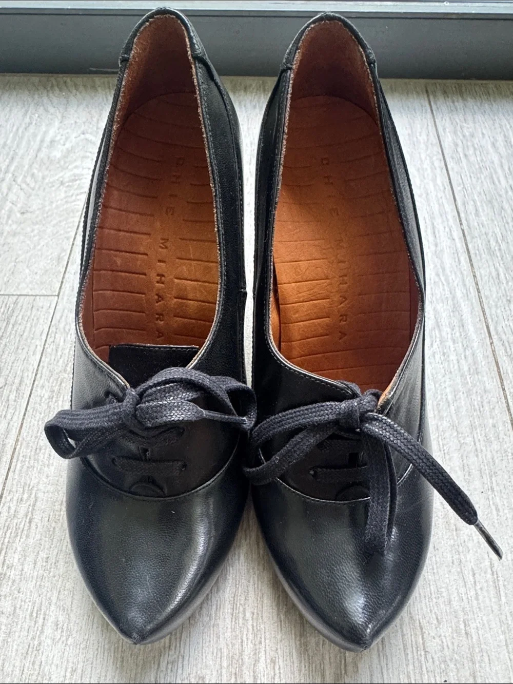NEW Chie Mihara Black Pointed-Toe Lace-Up Heels size 36